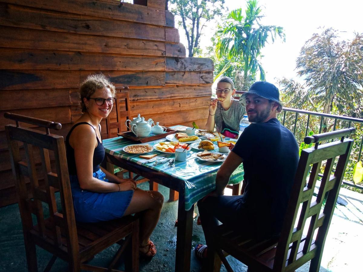 Madushanka Resort Ella Eksteriør billede